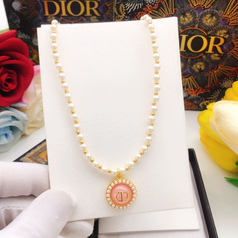 chr1st1an D10r necklaces